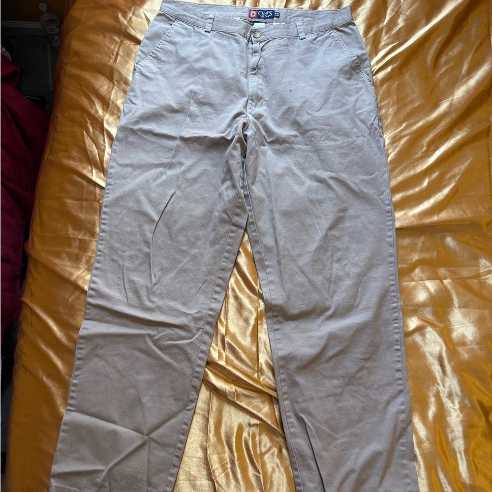 Chaps Chinos